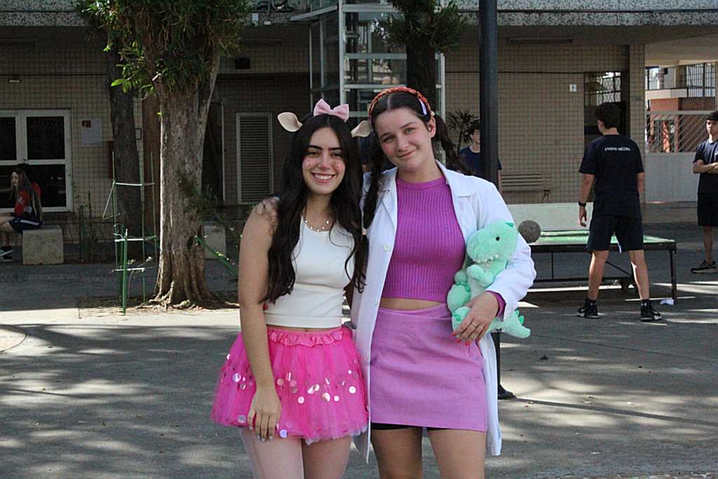 EM-trote-personagens-ensino-medio (22)