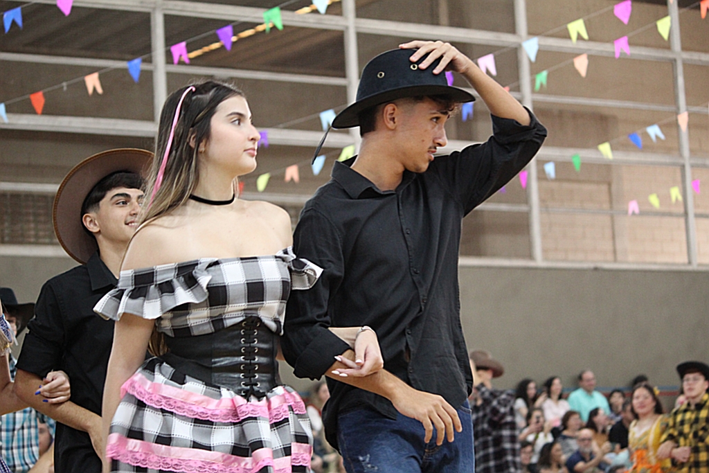 ensino_medio_festa_junina (23)